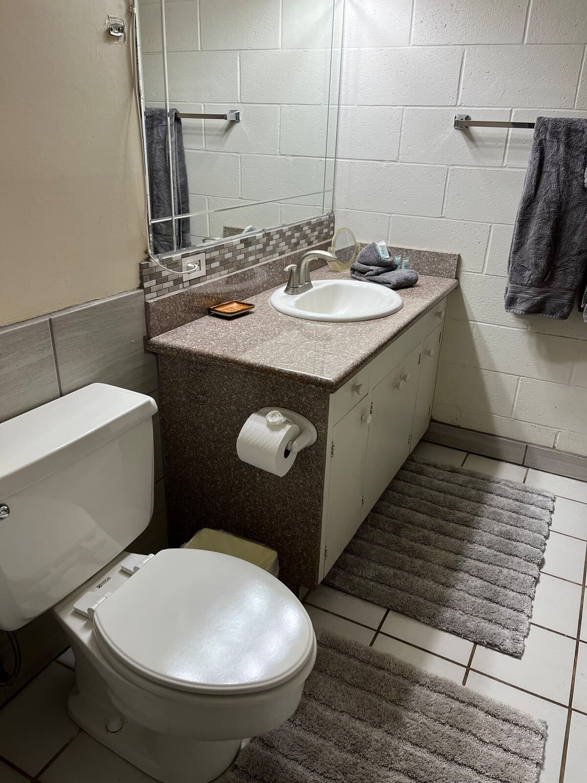 Home in Kihei · ★4.88 · 2 bedrooms · 3 beds · 2 shared baths - Photo 4