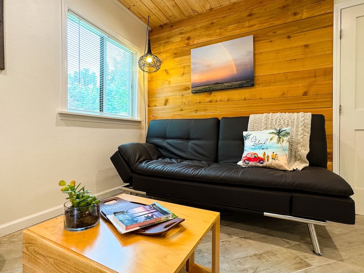 Home in Kailua-Kona · ★4.97 · 1 bedroom · 1 bed · 1 bath - Photo 2