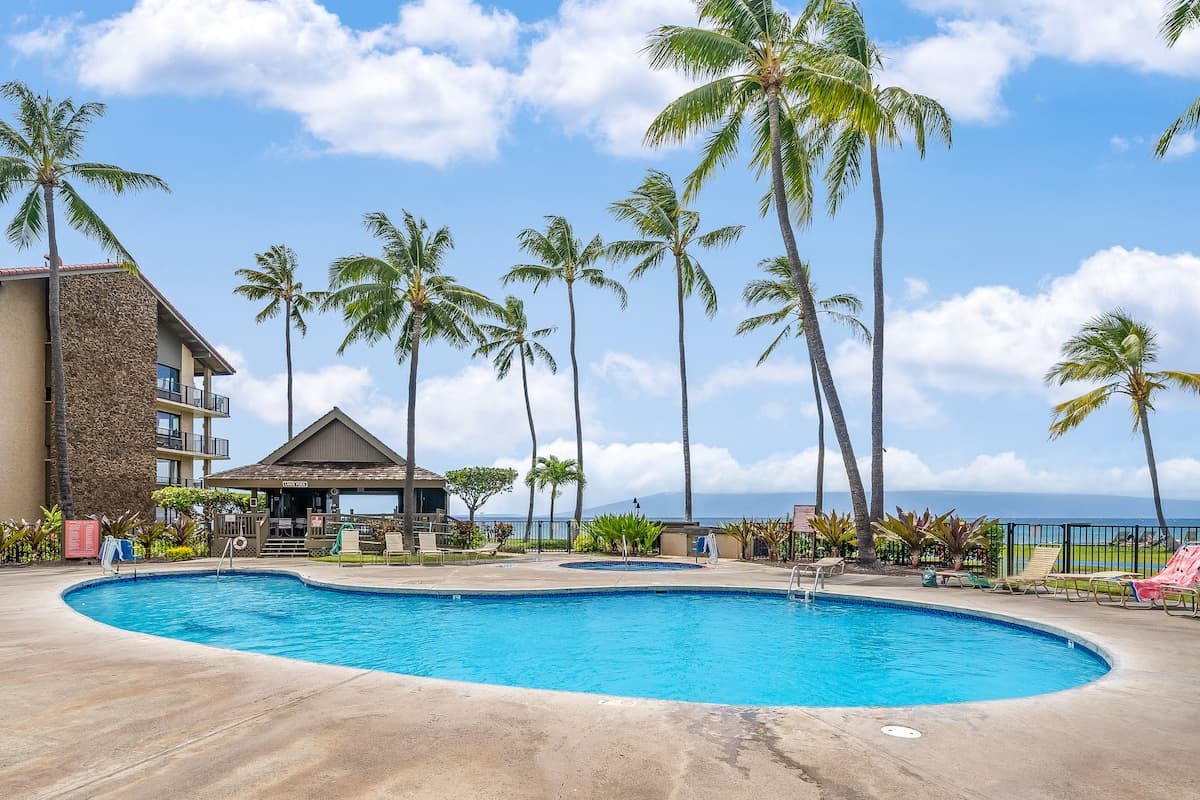 Condo in Lahaina · ★4.97 · 1 bedroom · 1 bed · 1 bath - Photo 5