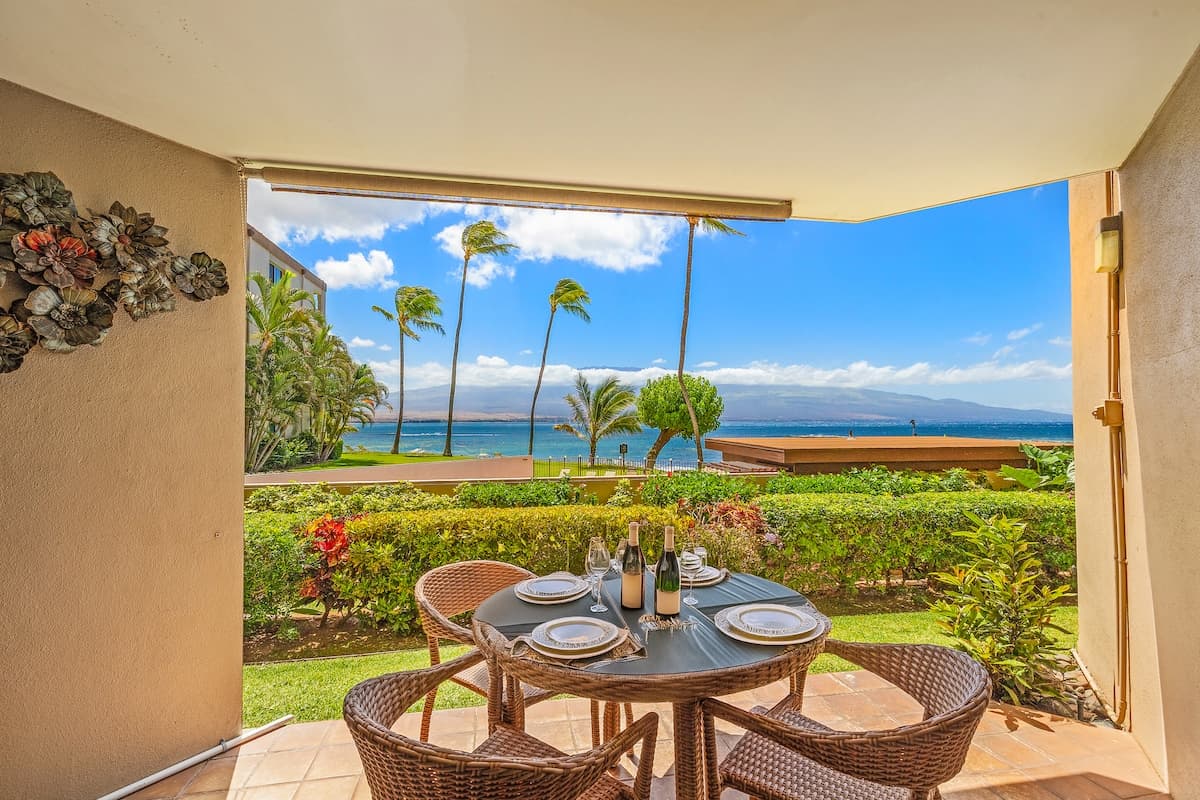 Condo in Wailuku · ★4.71 · 1 bedroom · 3 beds · 1 bath - Photo 2