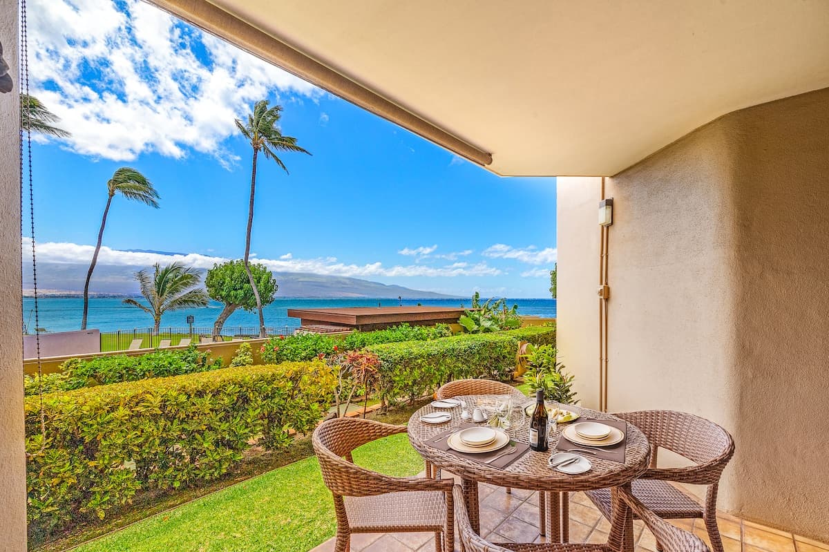 Condo in Wailuku · ★4.71 · 1 bedroom · 3 beds · 1 bath - Photo 1