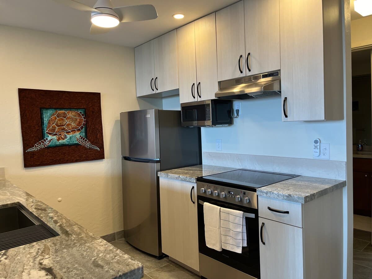 Condo in Kailua-Kona · ★5.0 · 1 bedroom · 1 bed · 2 baths - Photo 5