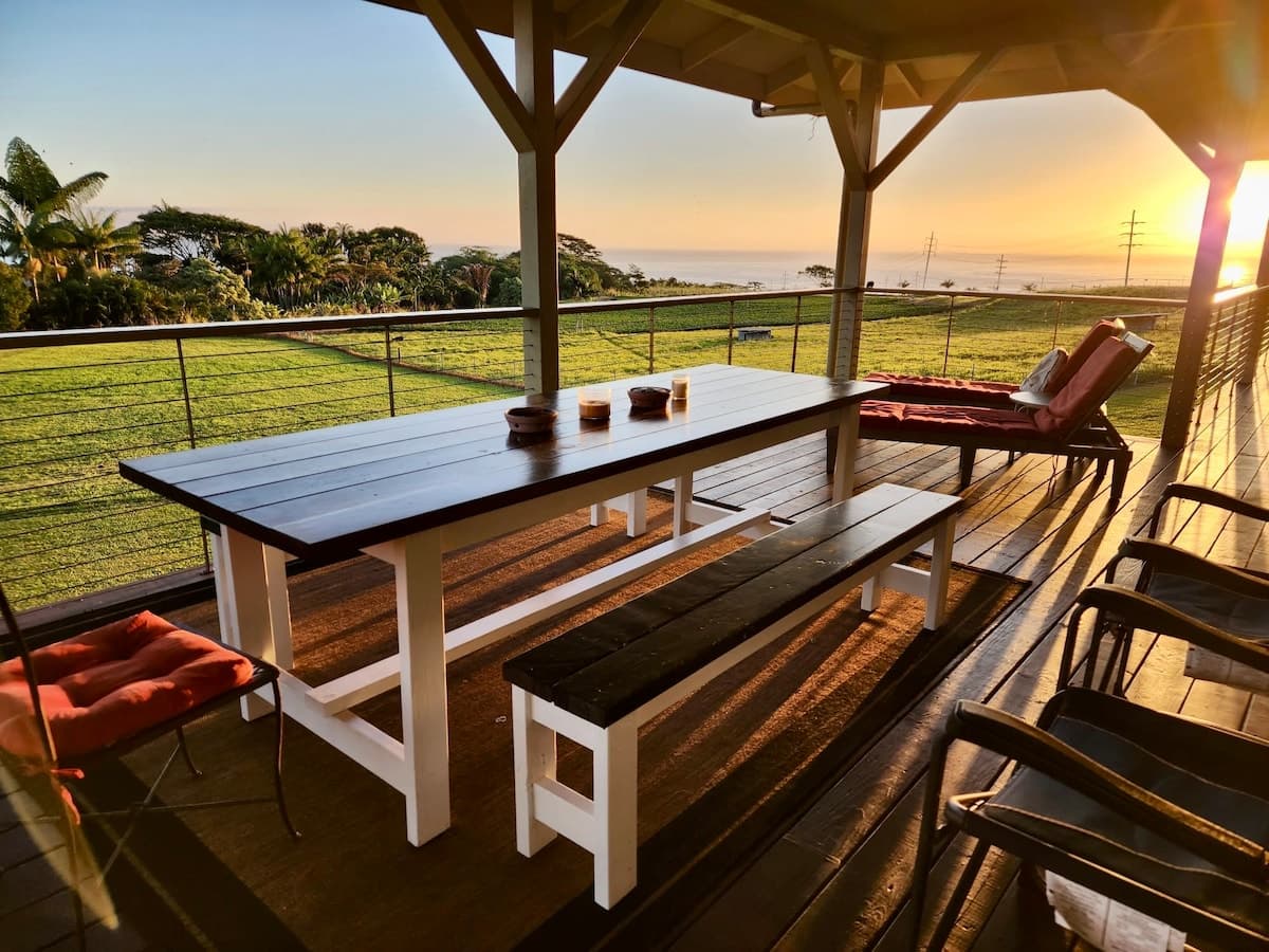 Home in Pepeekeo · ★4.88 · 3 bedrooms · 4 beds · 2 baths - Photo 1