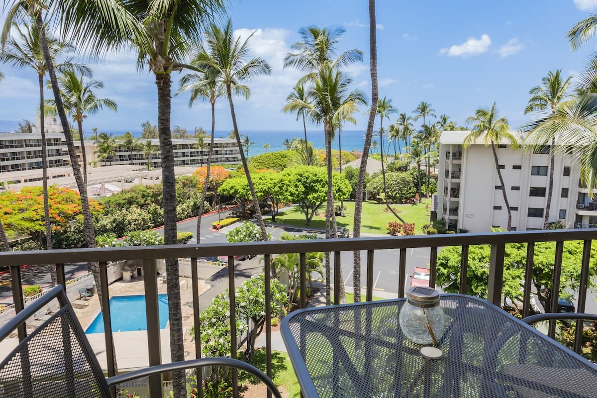 Condo in Kihei · ★4.88 · 1 bedroom · 2 beds · 1 private bath - Photo 1