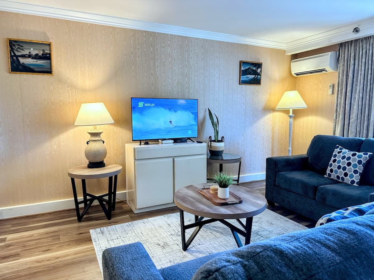 Partial Ocean Views - Cozy, Great for Families! - Photo 3