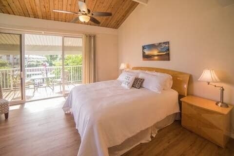 Condo in Princeville · ★4.9 · 2 bedrooms · 2 beds · 2 private baths - Photo 2