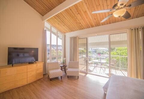 Condo in Princeville · ★4.9 · 2 bedrooms · 2 beds · 2 private baths - Photo 5