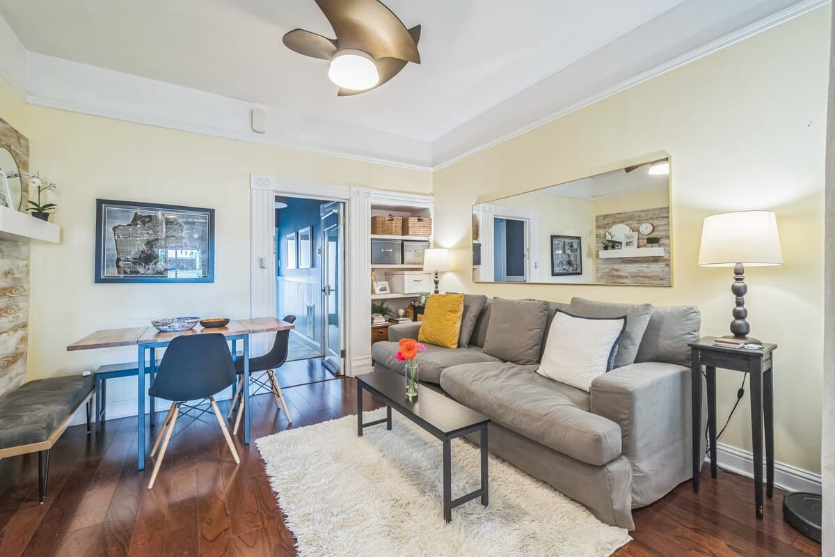 2 Ensuite Baths, Walkable SF Gem - Photo 4