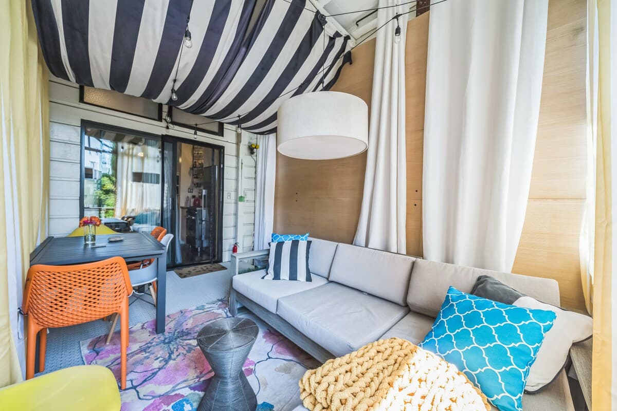 2 Ensuite Baths, Walkable SF Gem - Photo 5