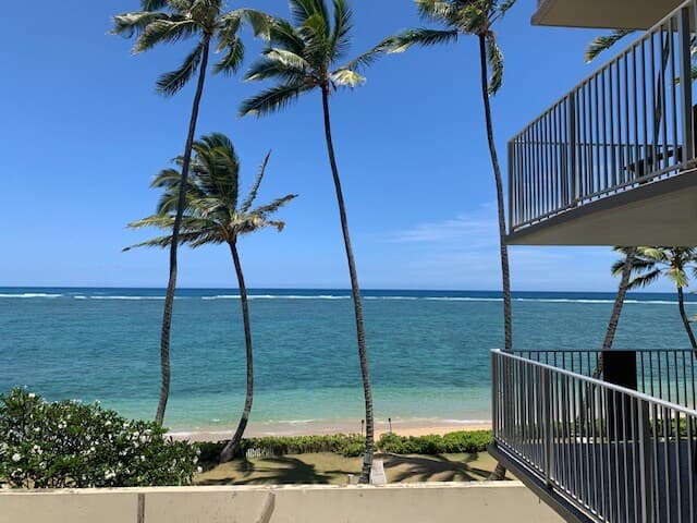 Condo in Hauula · ★4.81 · 1 bedroom · 2 beds · 1 private bath - Photo 3