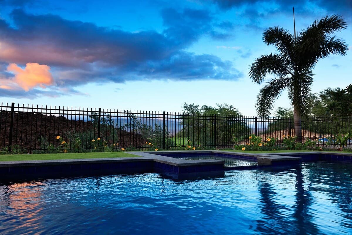 Home in Waimea · ★4.76 · 4 bedrooms · 7 beds · 4.5 baths - Photo 3
