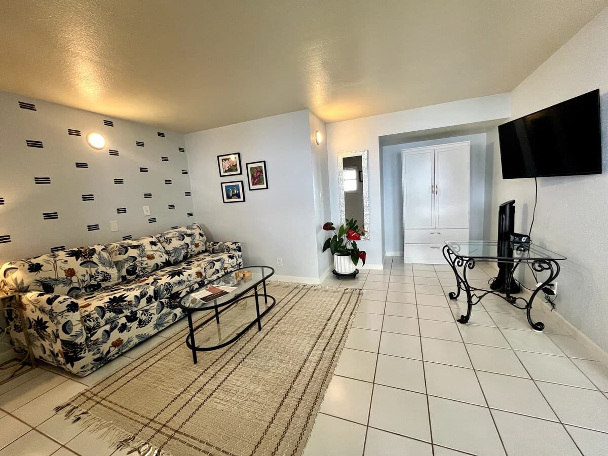 Paradise Cove: Coastal & Sunset Living - Photo 3