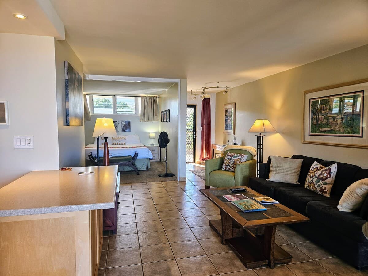 Condo in Lahaina · ★4.78 · 1 bedroom · 1 bed · 1 bath - Photo 3