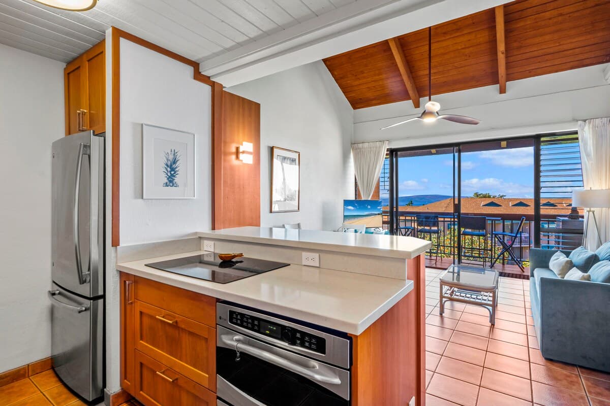 Condo in Kihei · ★4.82 · 2 bedrooms · 4 beds · 2 private baths - Photo 3