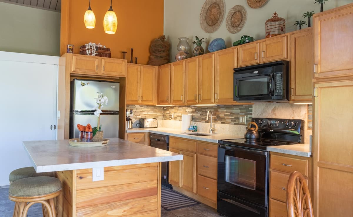 Condo in Kailua-Kona · ★4.85 · 1 bedroom · 1 bed · 1 bath - Photo 5