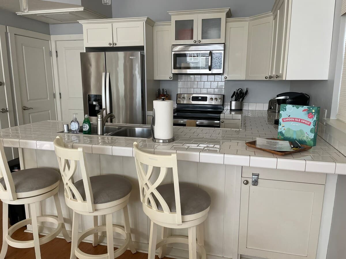 Condo in Princeville · ★4.87 · 2 bedrooms · 4 beds · 2 private baths - Photo 4