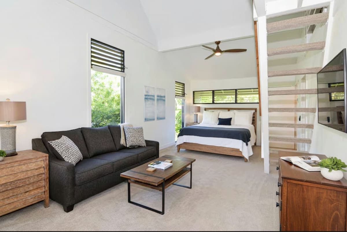 Modern Suite in Princeville with Mtn Views, A/C - Photo 1