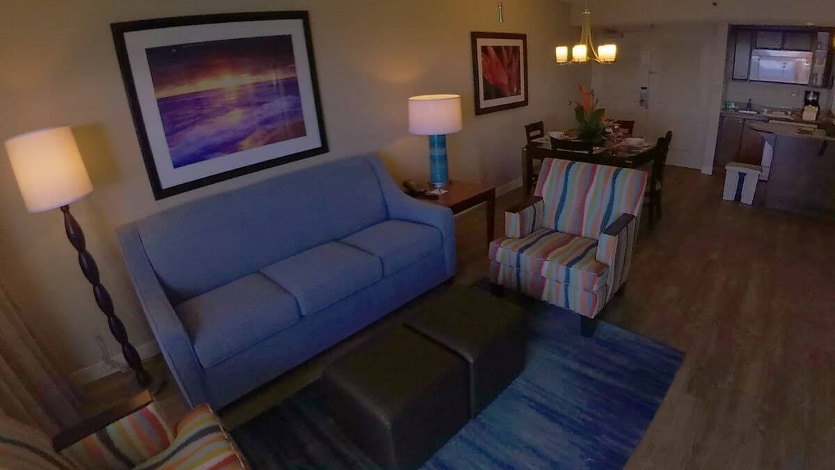 Condo in Lahaina · ★4.8 · 1 bedroom · 2 beds · 1 shared bath - Photo 1