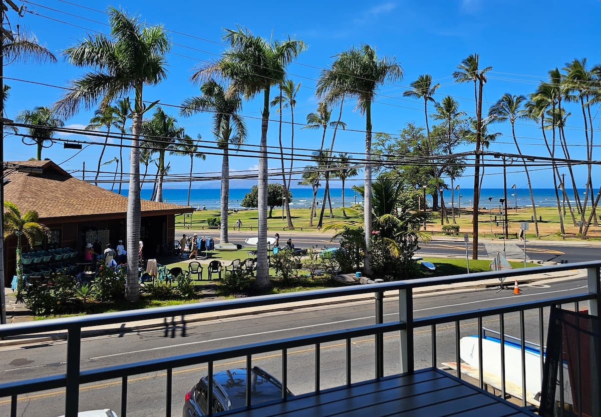 Condo in Kihei · ★4.88 · 1 bedroom · 2 beds · 1 private bath - Photo 3