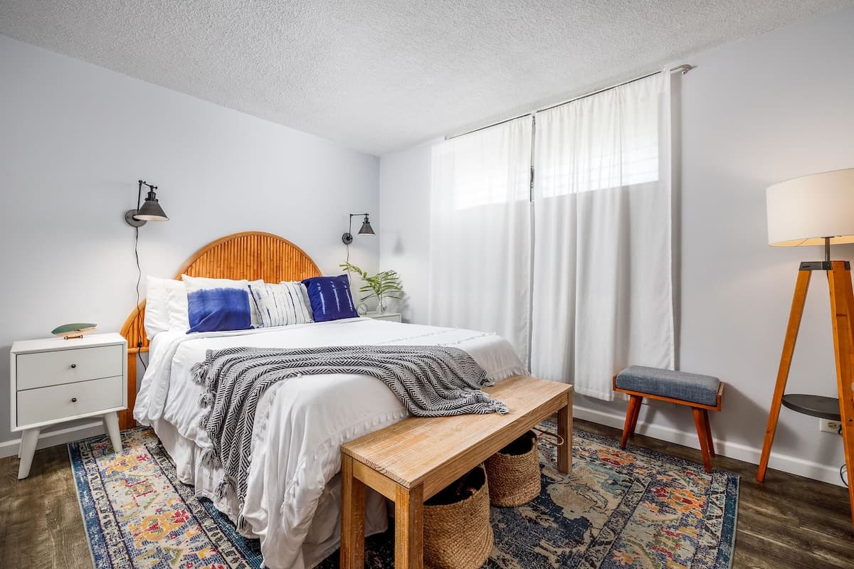 Condo in Kailua-Kona · ★4.86 · 2 bedrooms · 3 beds · 2 baths - Photo 2