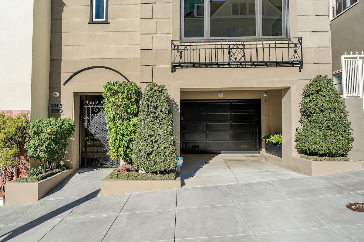 Private Garden Suite in Pacific Heights - Photo 2