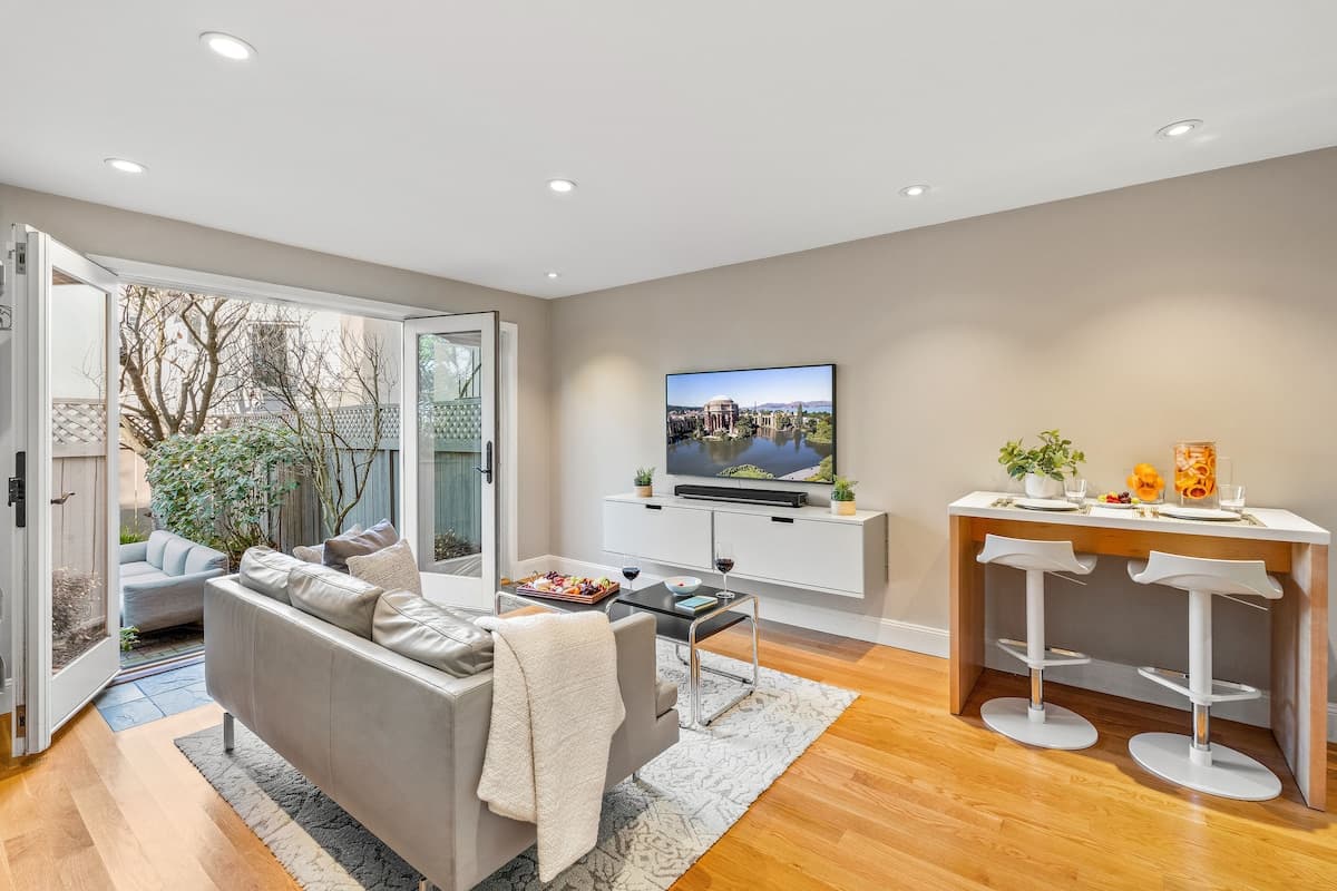 Private Garden Suite in Pacific Heights - Photo 4