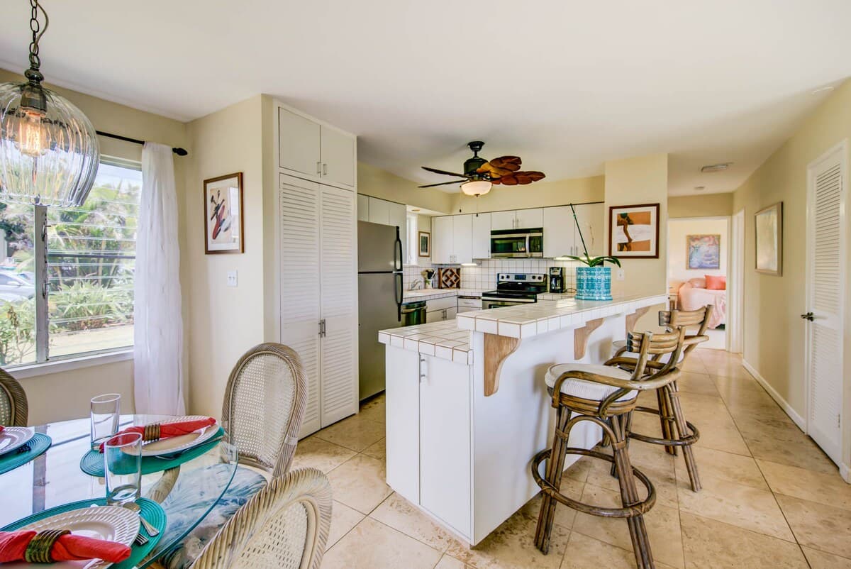 Condo in Princeville · ★4.87 · 2 bedrooms · 2 beds · 2 baths - Photo 1