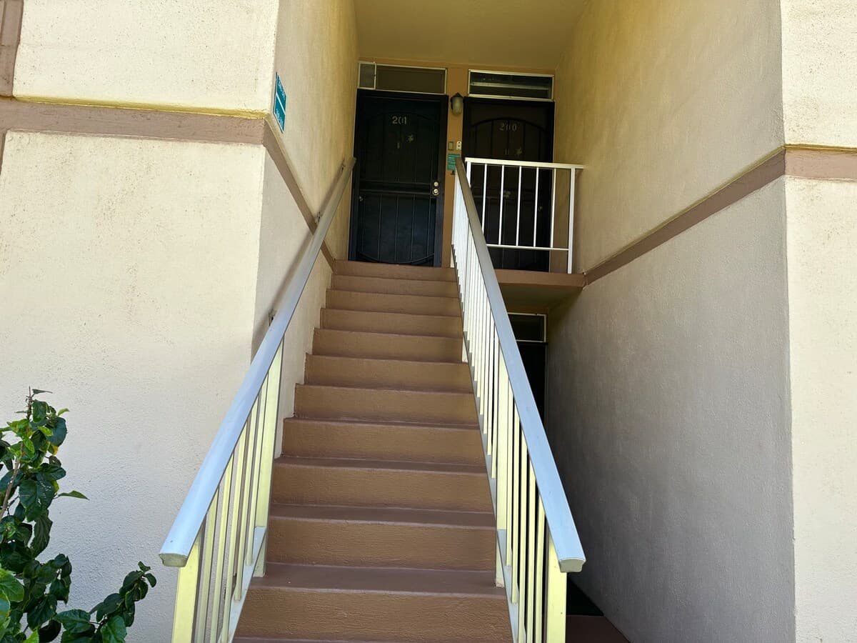 Condo in Kihei · ★4.88 · 1 bedroom · 3 beds · 1 private bath - Photo 2