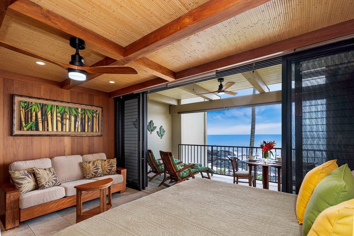 Condo in Kailua-Kona · ★4.95 · 1 bedroom · 1 bed · 1 private bath - Photo 4