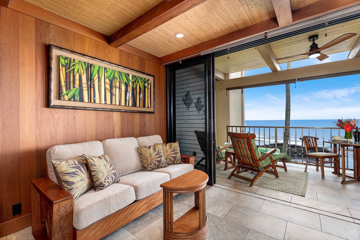 Condo in Kailua-Kona · ★4.95 · 1 bedroom · 1 bed · 1 private bath - Photo 3