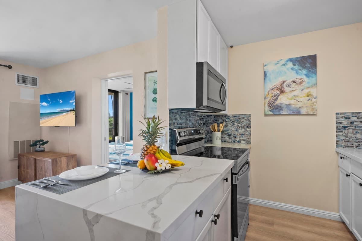 Condo in Kihei · ★4.8 · 2 bedrooms · 3 beds · 2 baths - Photo 5