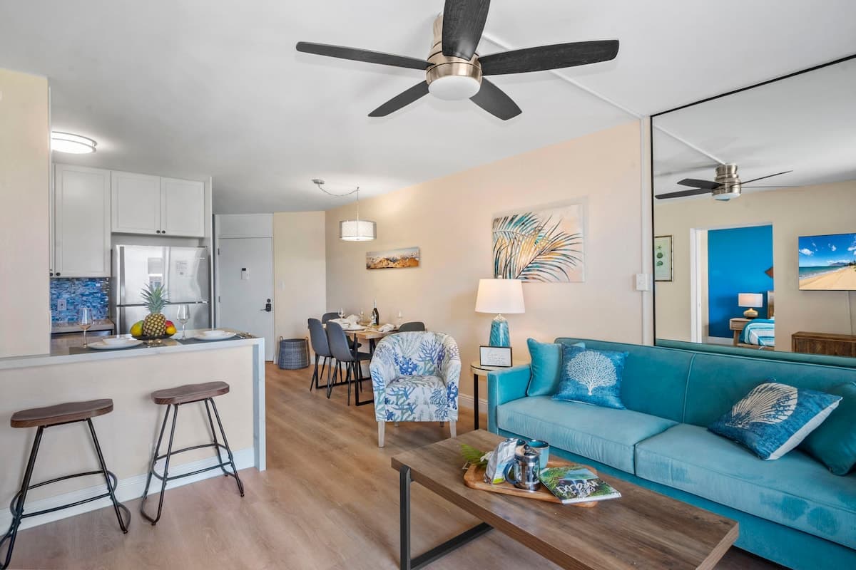 Condo in Kihei · ★4.8 · 2 bedrooms · 3 beds · 2 baths - Photo 2