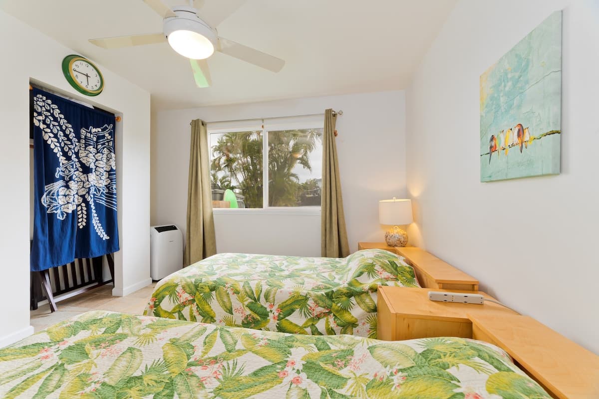 Home in Kailua-Kona · ★4.93 · 5 bedrooms · 8 beds · 3 shared baths - Photo 5