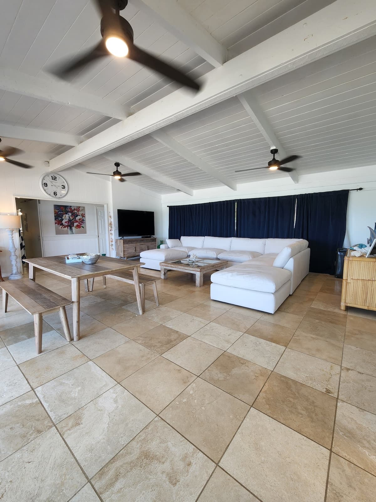 Home in Hauula · ★4.99 · 4 bedrooms · 5 beds · 2.5 private baths - Photo 2