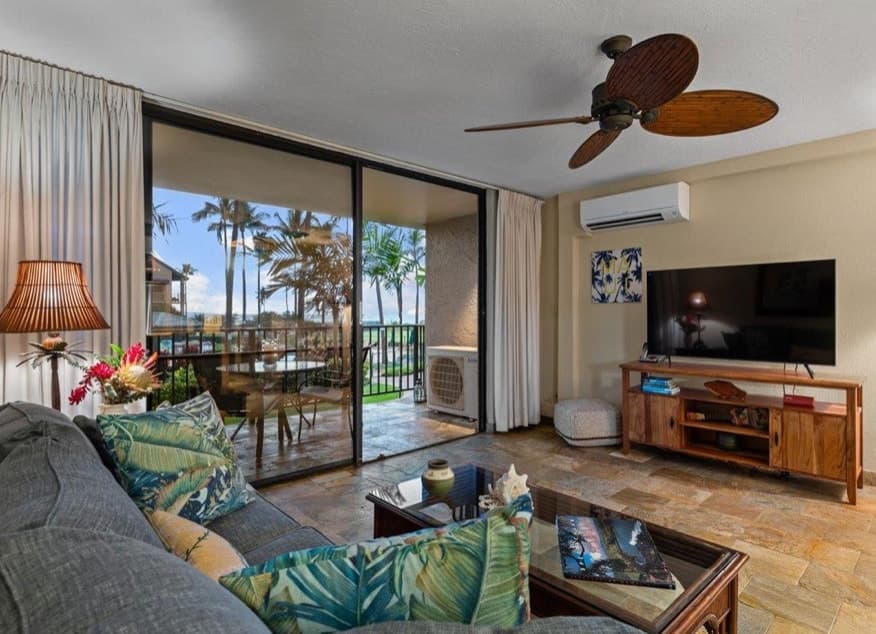 Stunning Luxury Oceanview Condo - Photo 4