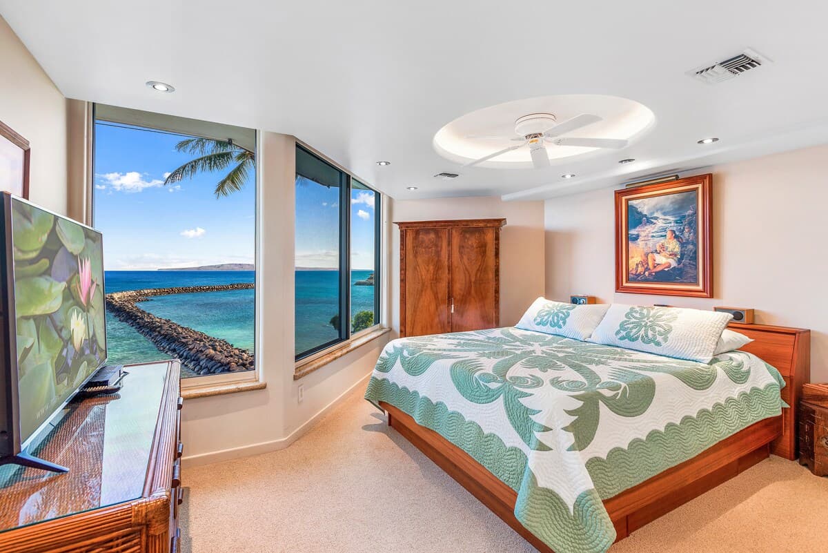 Condo in Wailuku · ★4.96 · 2 bedrooms · 2 beds · 2 baths - Photo 5