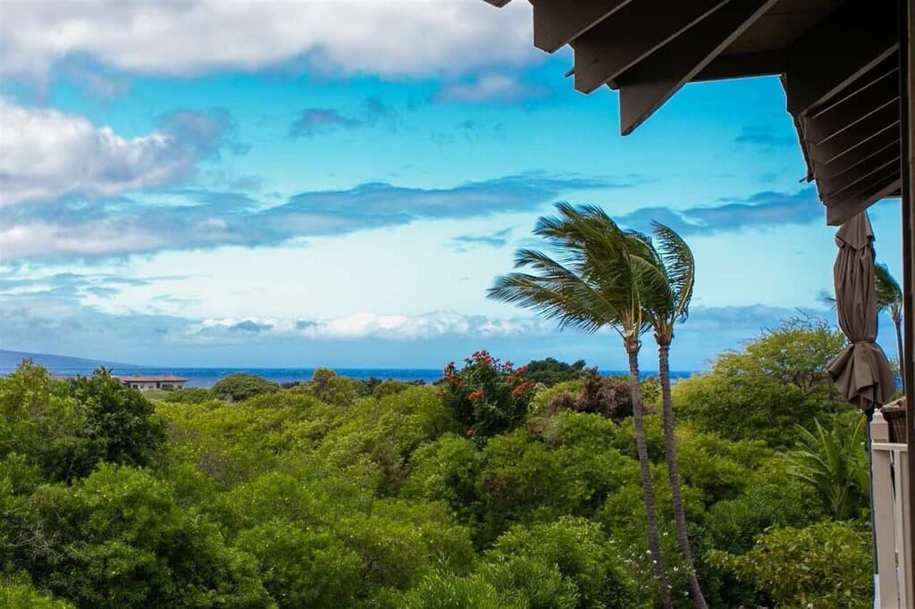 Condo in Kihei · ★5.0 · 2 bedrooms · 2 beds · 2 baths - Photo 1