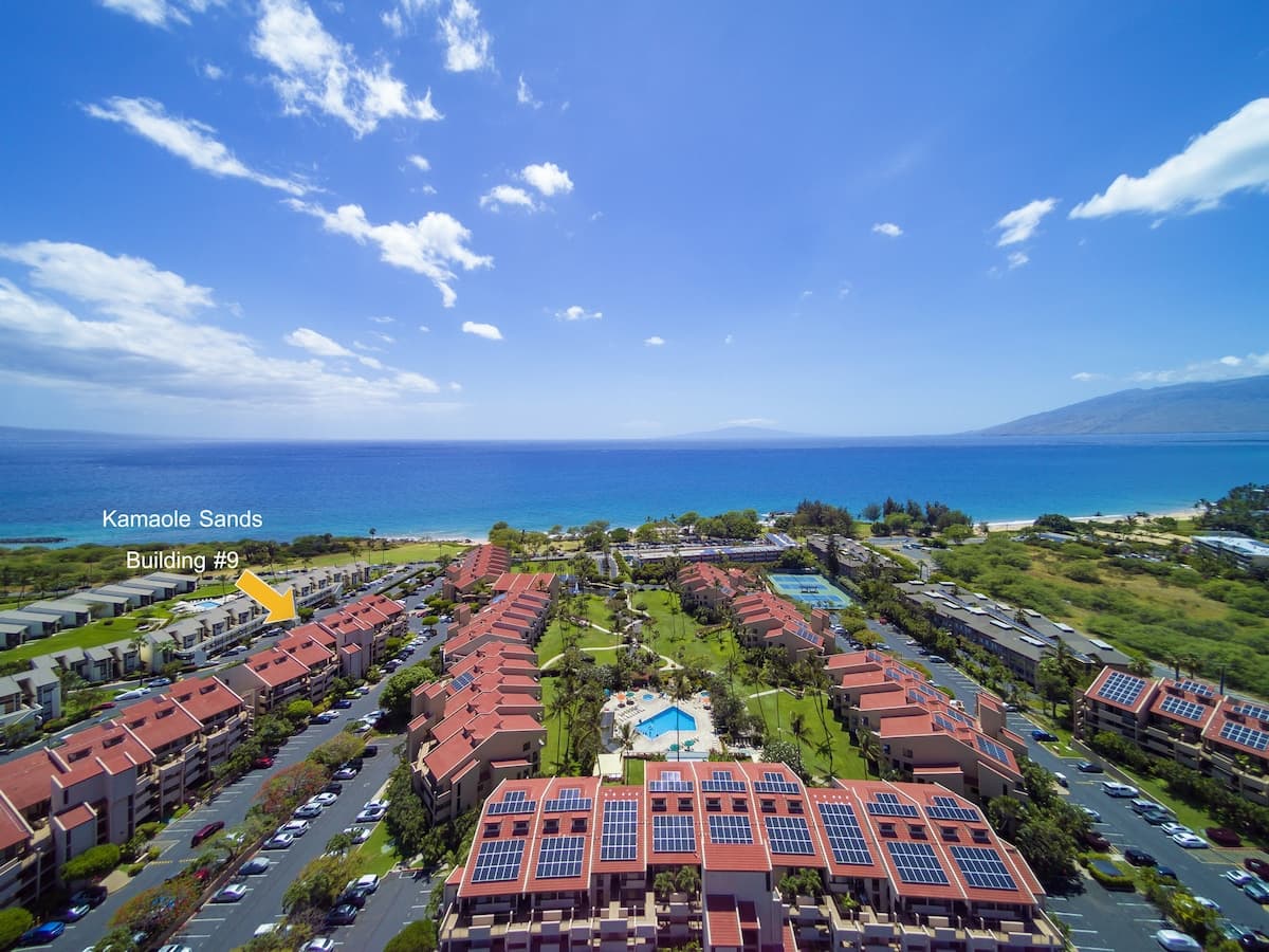 Condo in Kihei · ★4.89 · 1 bedroom · 2 beds · 2 private baths - Photo 4