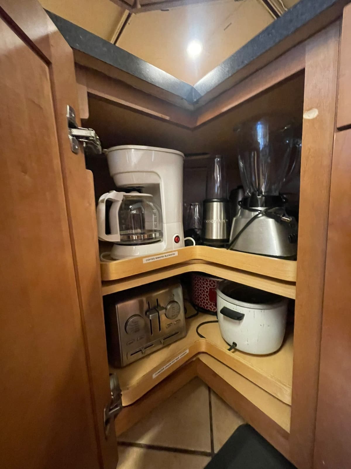 Condo in Kihei · ★4.85 · 2 bedrooms · 3 beds · 2 baths - Photo 4