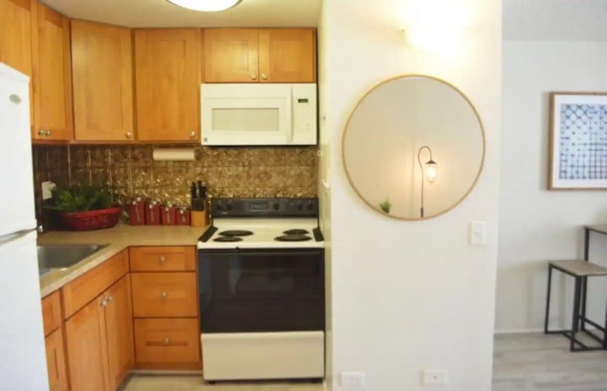 Condo in Honolulu · ★4.63 · Studio · 2 beds · 1 shared bath - Photo 5