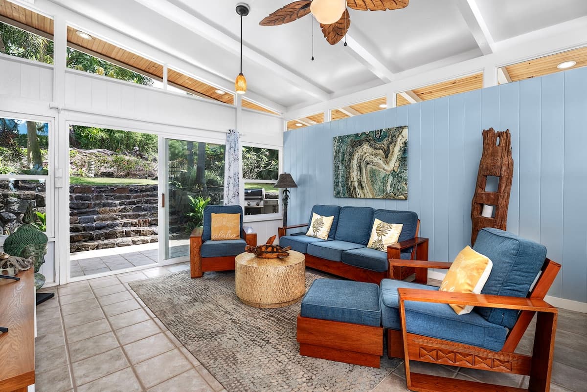 Home in Kailua-Kona · ★4.96 · 2 bedrooms · 2 beds · 2 baths - Photo 4