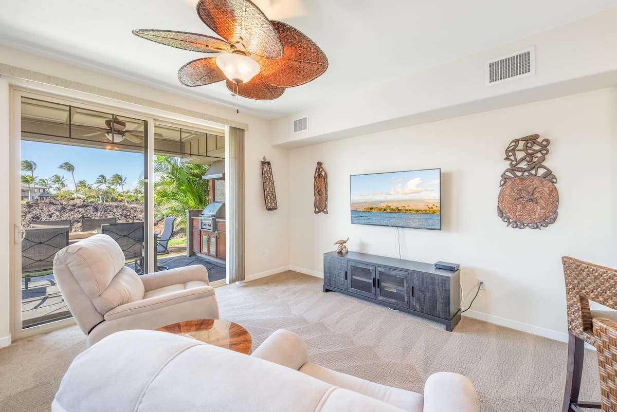 Condo in Waimea · ★4.94 · 3 bedrooms · 3 beds · 3 baths - Photo 4