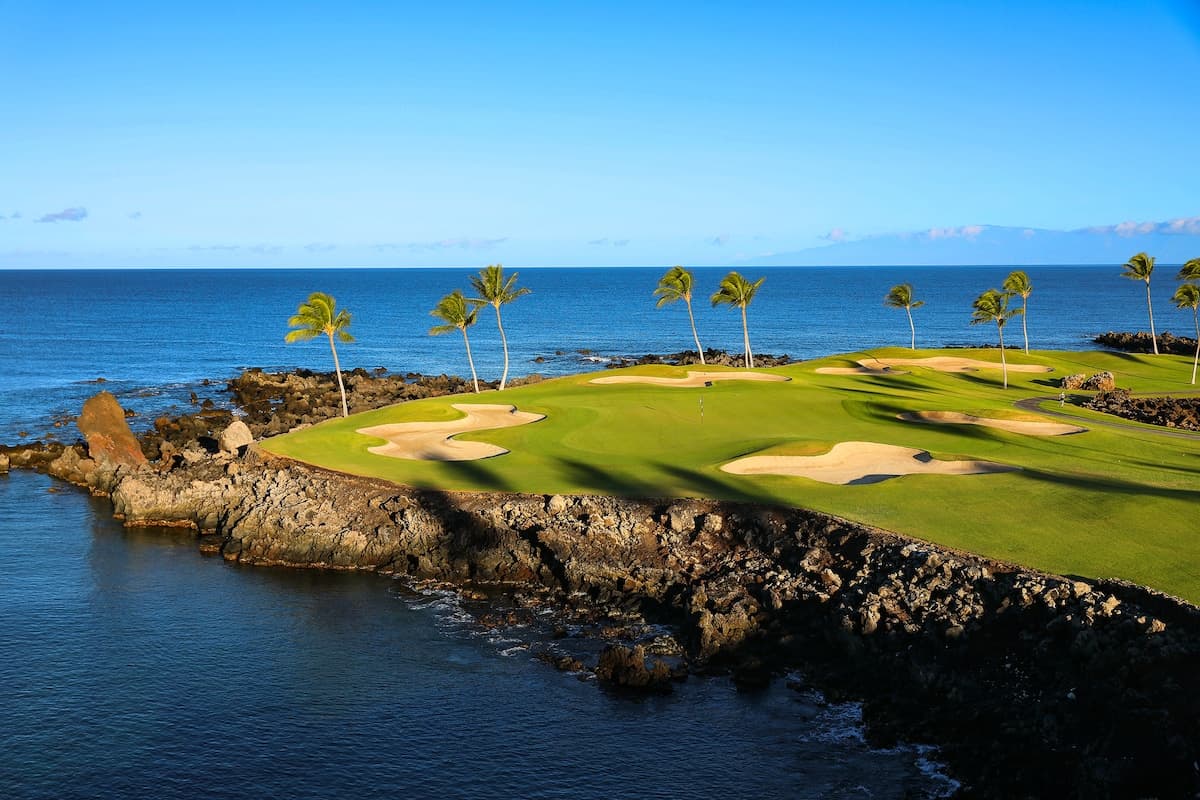 Condo in Waimea · ★4.94 · 3 bedrooms · 3 beds · 3 baths - Photo 1