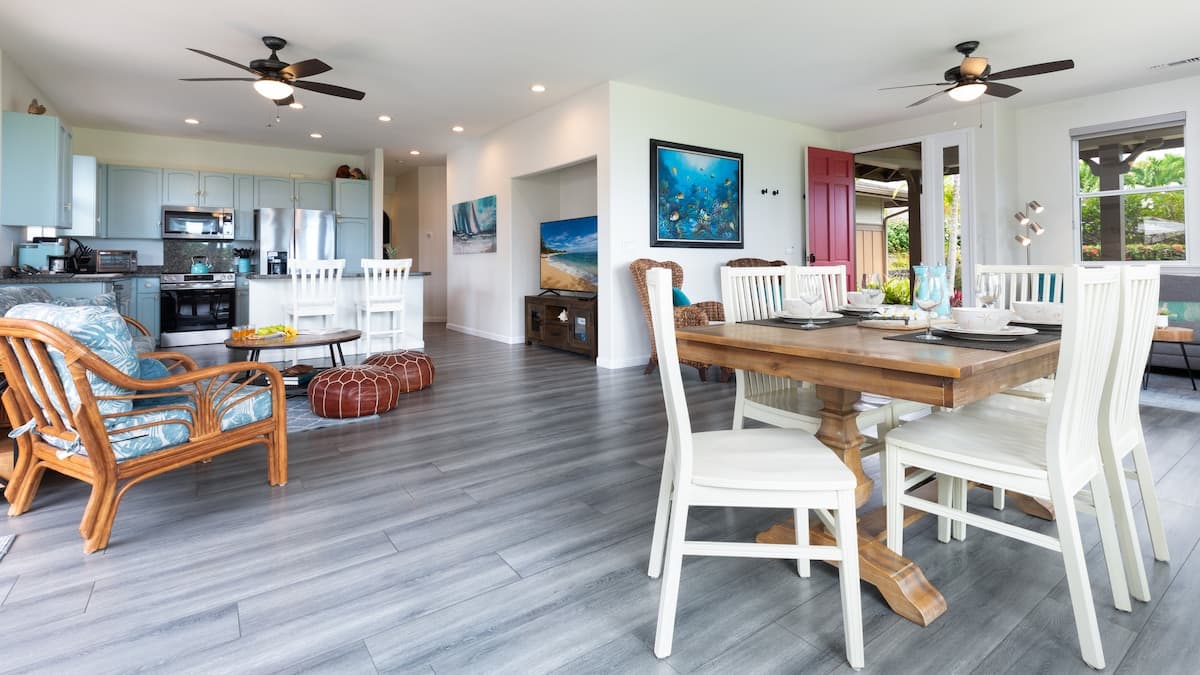 Home in Kailua-Kona · ★4.99 · 3 bedrooms · 4 beds · 2 baths - Photo 4