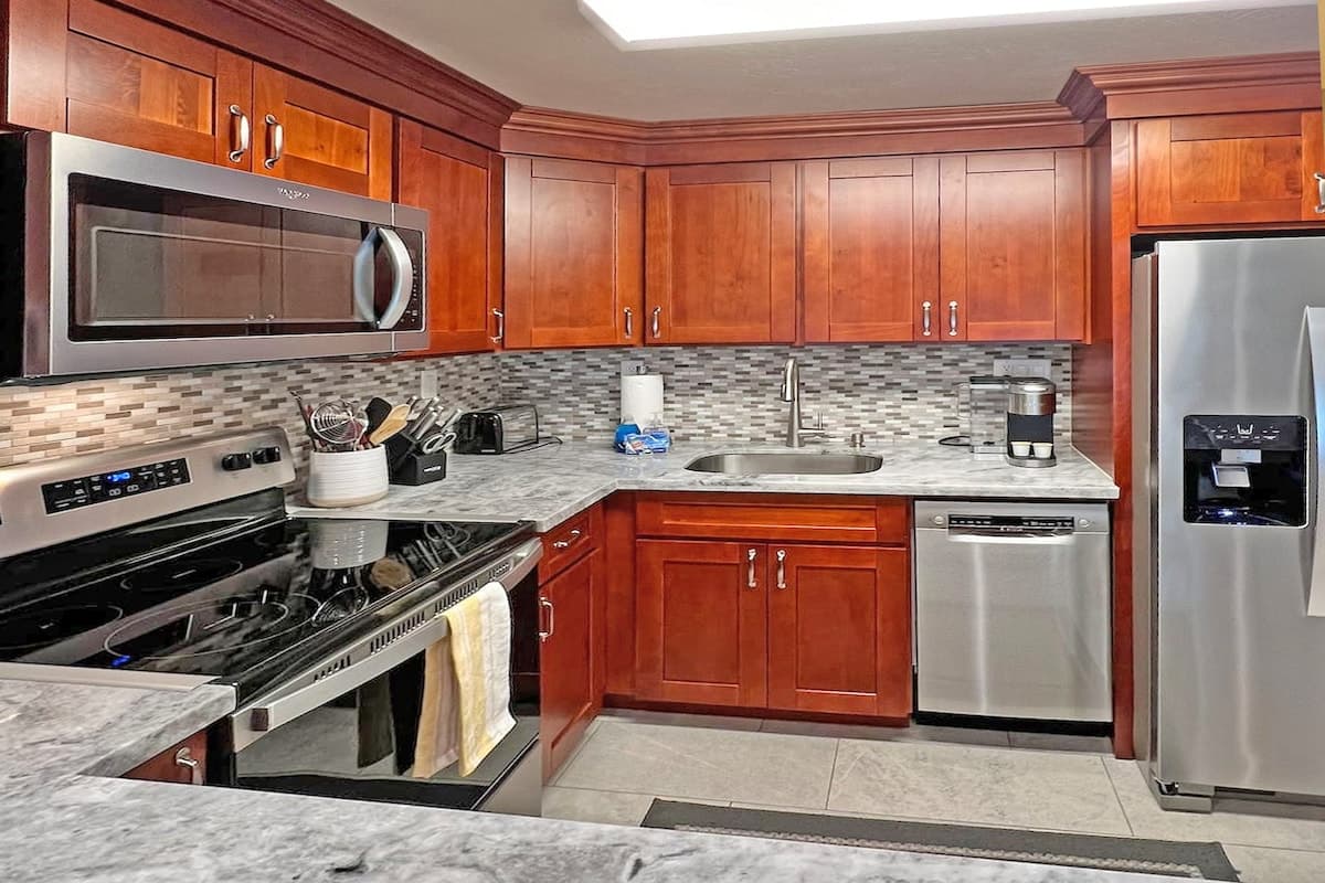 Condo in Kihei · ★4.9 · 1 bedroom · 1 bed · 1 private bath - Photo 2