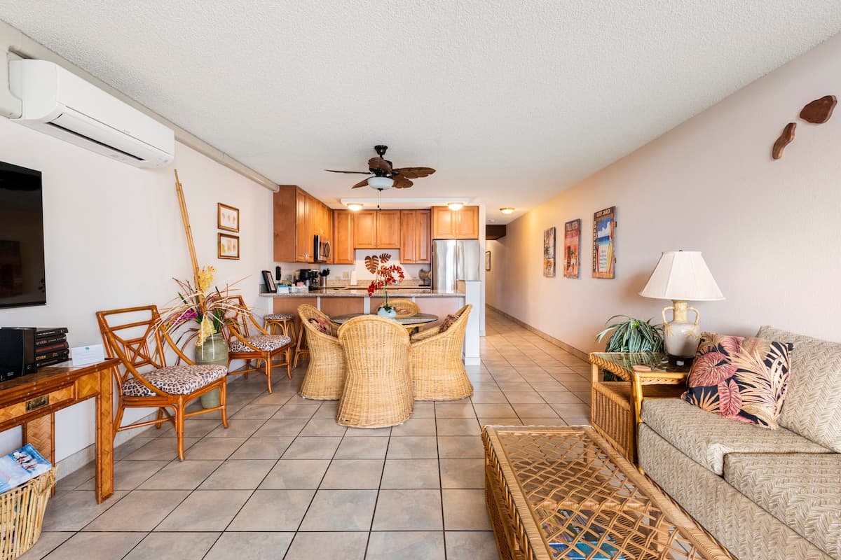 Condo in Kihei · ★4.97 · 1 bedroom · 2 beds · 2 baths - Photo 5