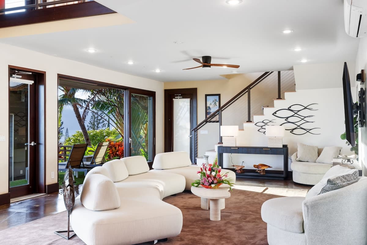 Home in Wailea · ★5.0 · 4 bedrooms · 5 beds · 3.5 baths - Photo 2