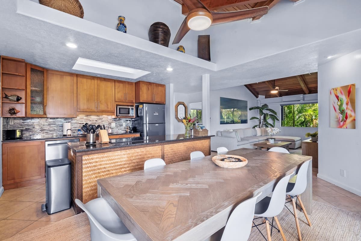Condo in Kihei · ★4.93 · 3 bedrooms · 5 beds · 2 baths - Photo 3