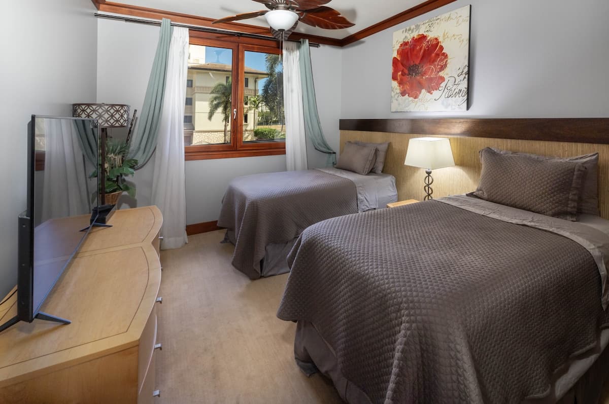 Condo in Kapolei · ★4.88 · 2 bedrooms · 4 beds · 2 private baths - Photo 2