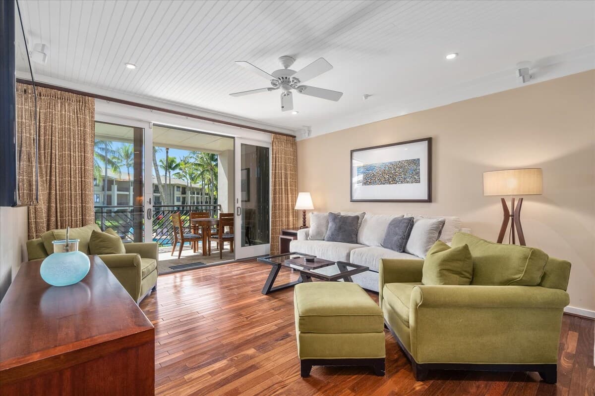 Condo in Kahuku · ★4.93 · 3 bedrooms · 4 beds · 2 private baths - Photo 4